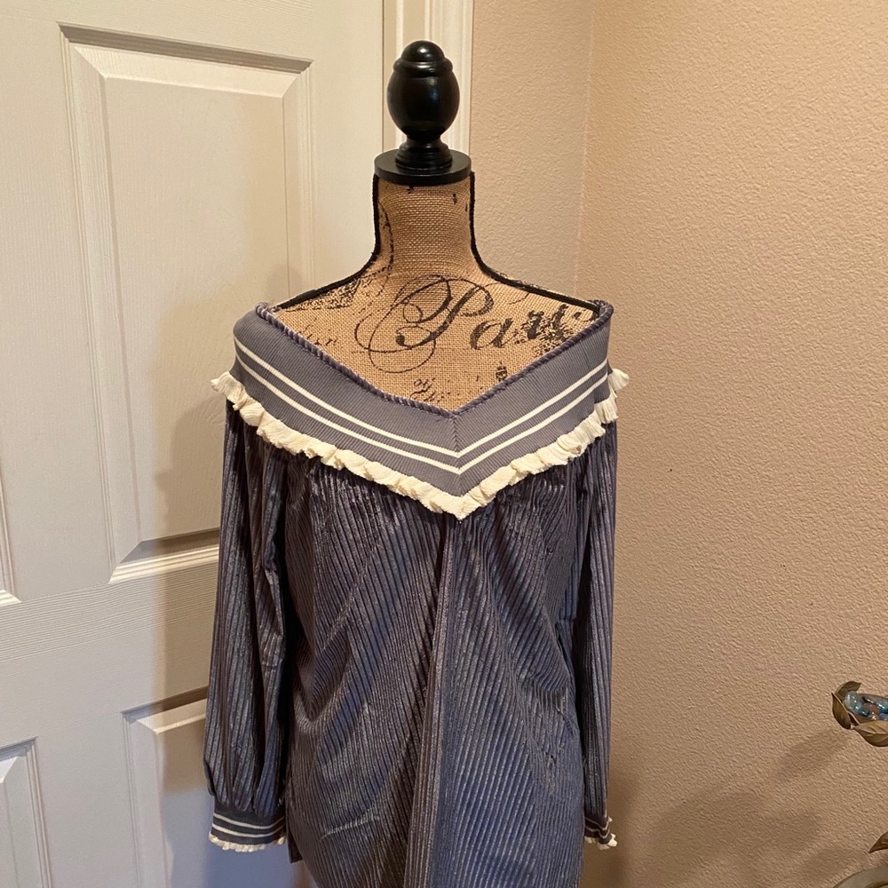 Grey solid velvet two way neckline top